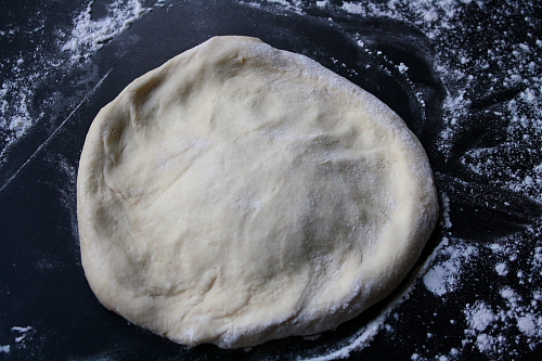 Making a pizza crust